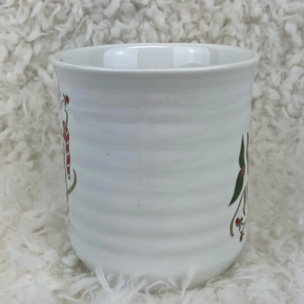 Pier 1 Stoneware Very Merry Candy Cane & Holly Coffee Mug 16oz. Christmas